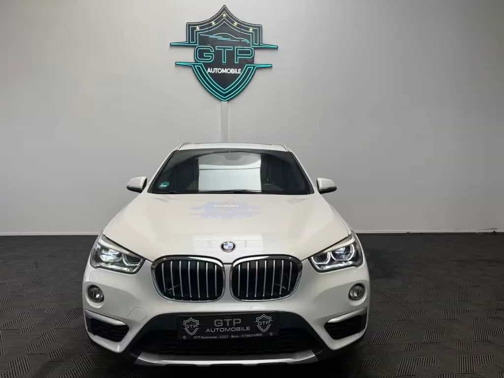 BMW X1 xDrive25i Sport Line*LED*Pano*HUD*H&K*Memory* 12/2015-photo-2