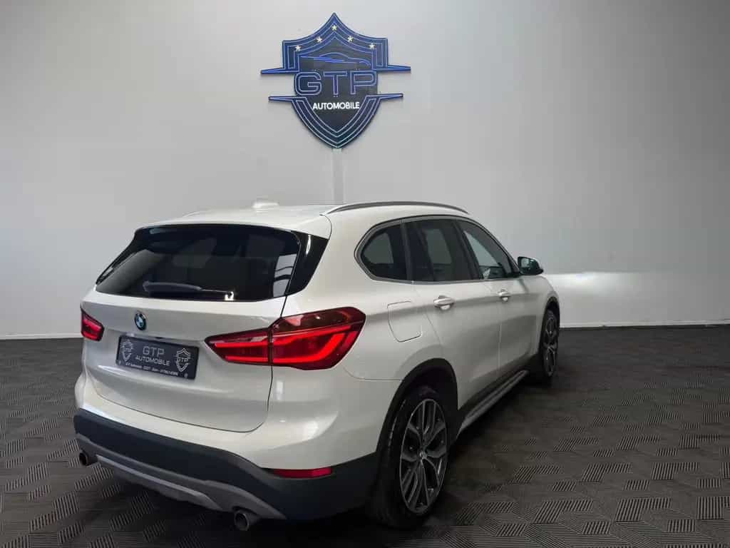 BMW X1 xDrive25i Sport Line*LED*Pano*HUD*H&K*Memory* 12/2015-photo-3