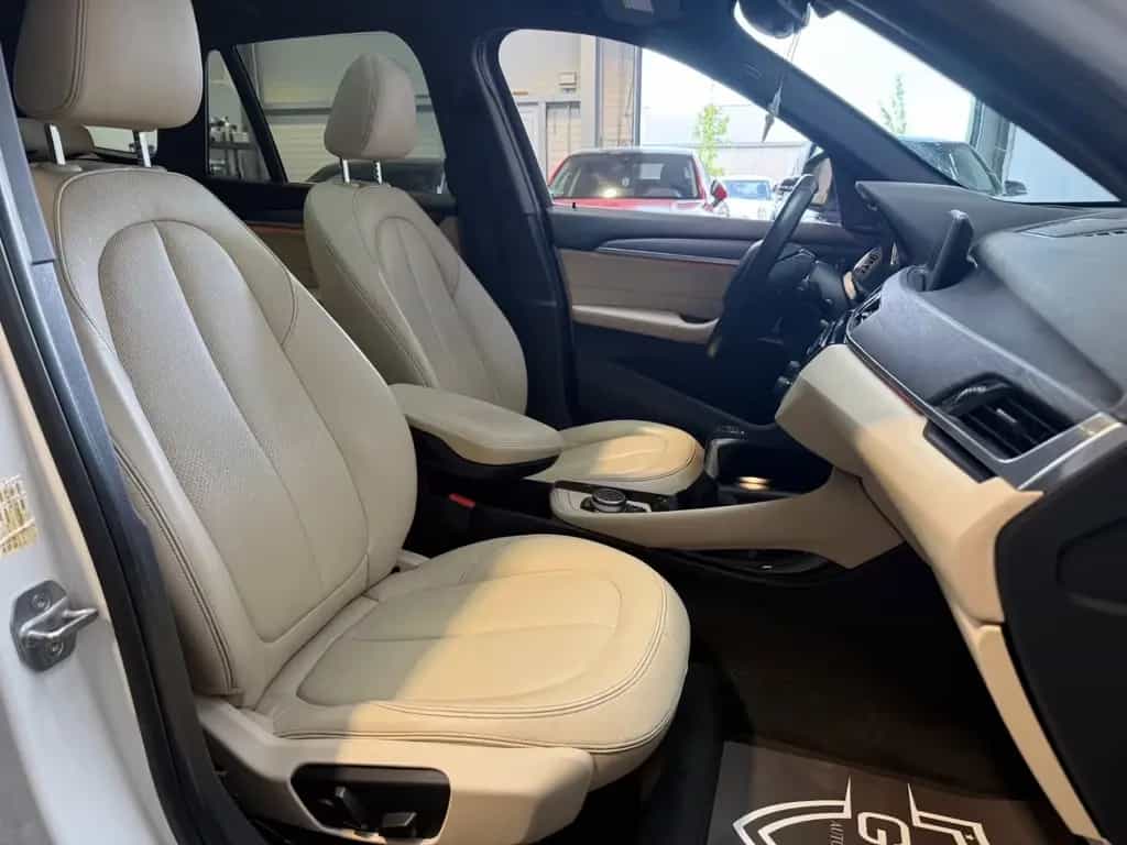 BMW X1 xDrive25i Sport Line*LED*Pano*HUD*H&K*Memory* 12/2015-photo-9
