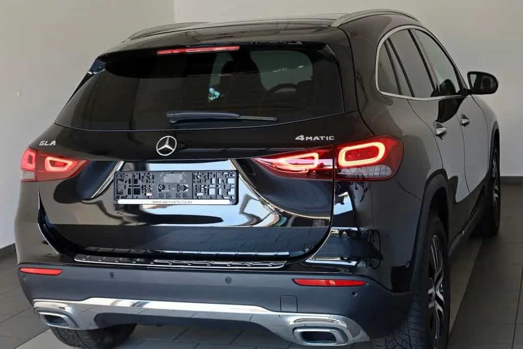 Mercedes-Benz GLA 200 d 4M Progressive Leder,Navi,LED,Panorama 03/2021-photo-1