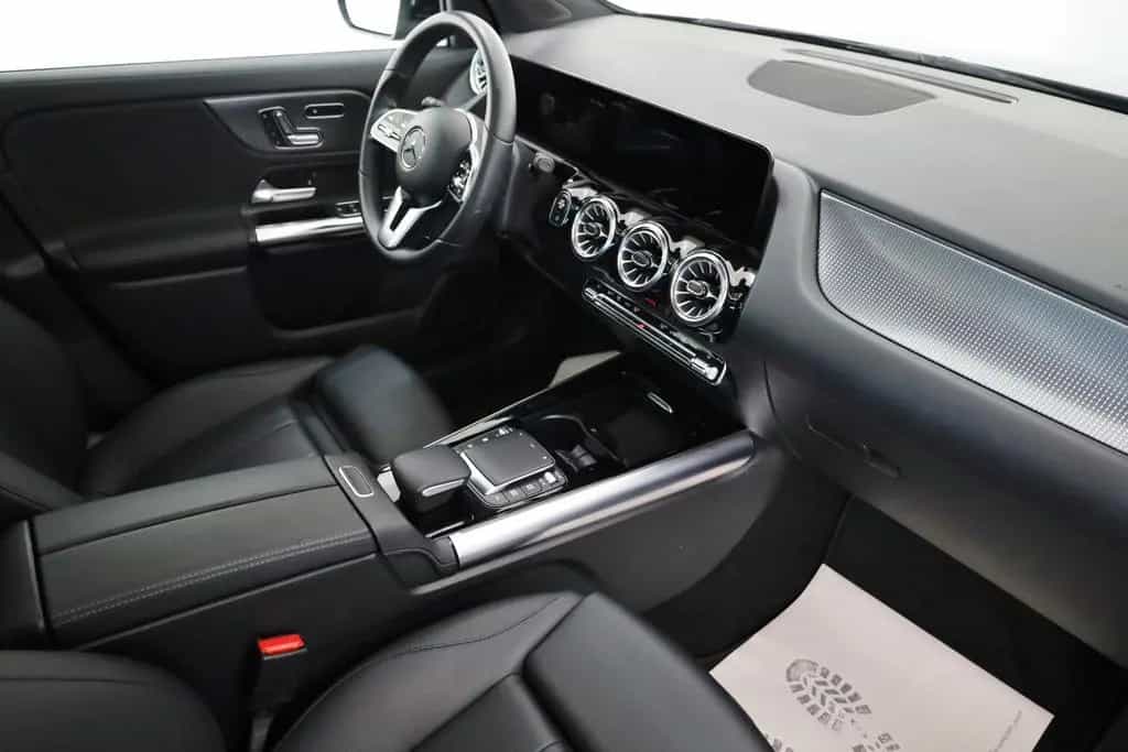 Mercedes-Benz GLA 200 d 4M Progressive Leder,Navi,LED,Panorama 03/2021-photo-2