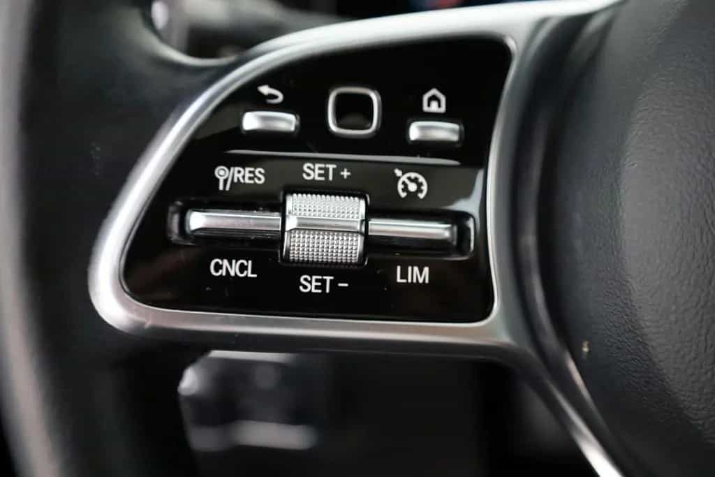 Mercedes-Benz GLA 200 d 4M Progressive Leder,Navi,LED,Panorama 03/2021-photo-24