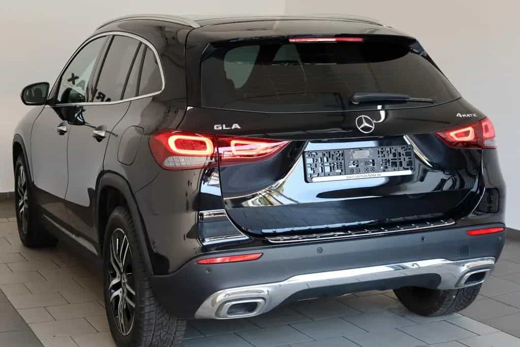 Mercedes-Benz GLA 200 d 4M Progressive Leder,Navi,LED,Panorama 03/2021-photo-8