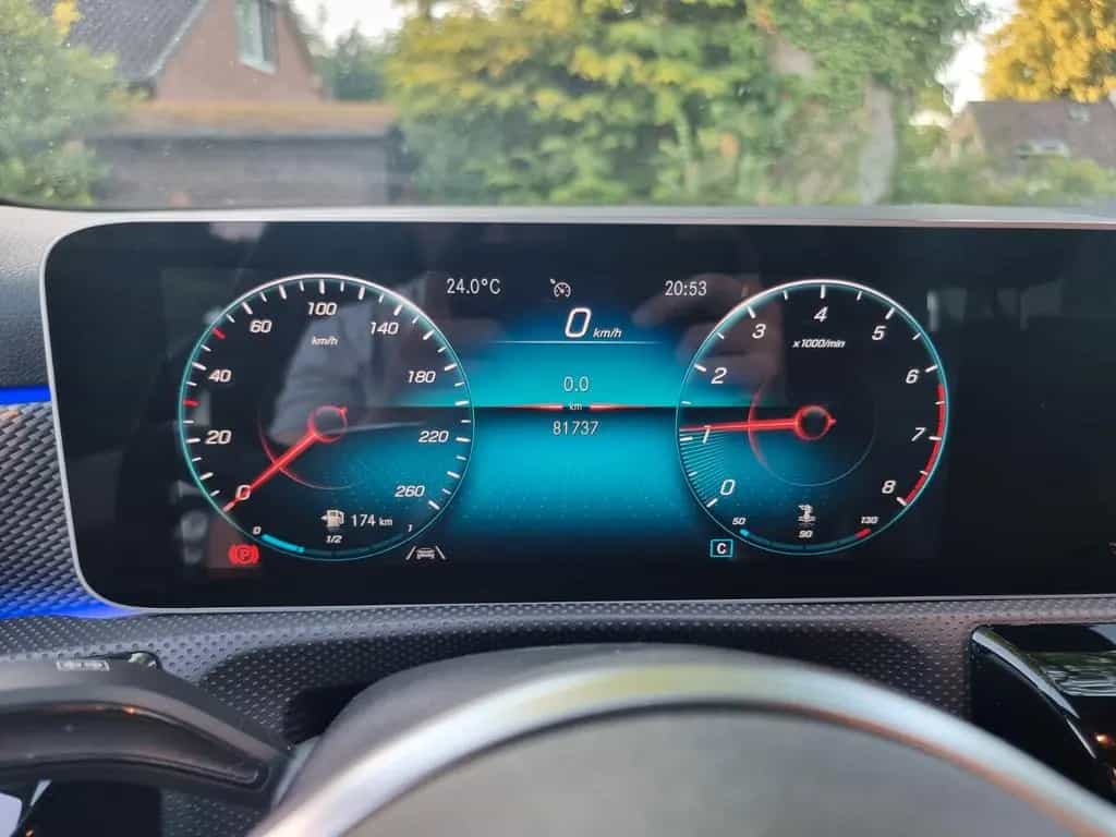 Mercedes-Benz A 180 Progressive (Edition 19) 02/2020-photo-27