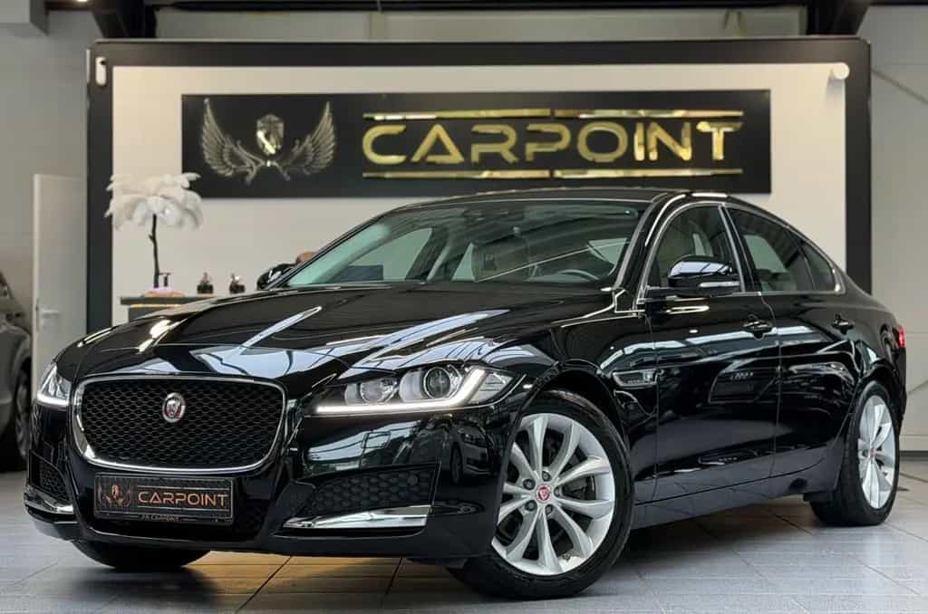 Jaguar XF Prestige AWD 2.0l Xenon/Volleder/BT/CAM 03/2017-photo-3