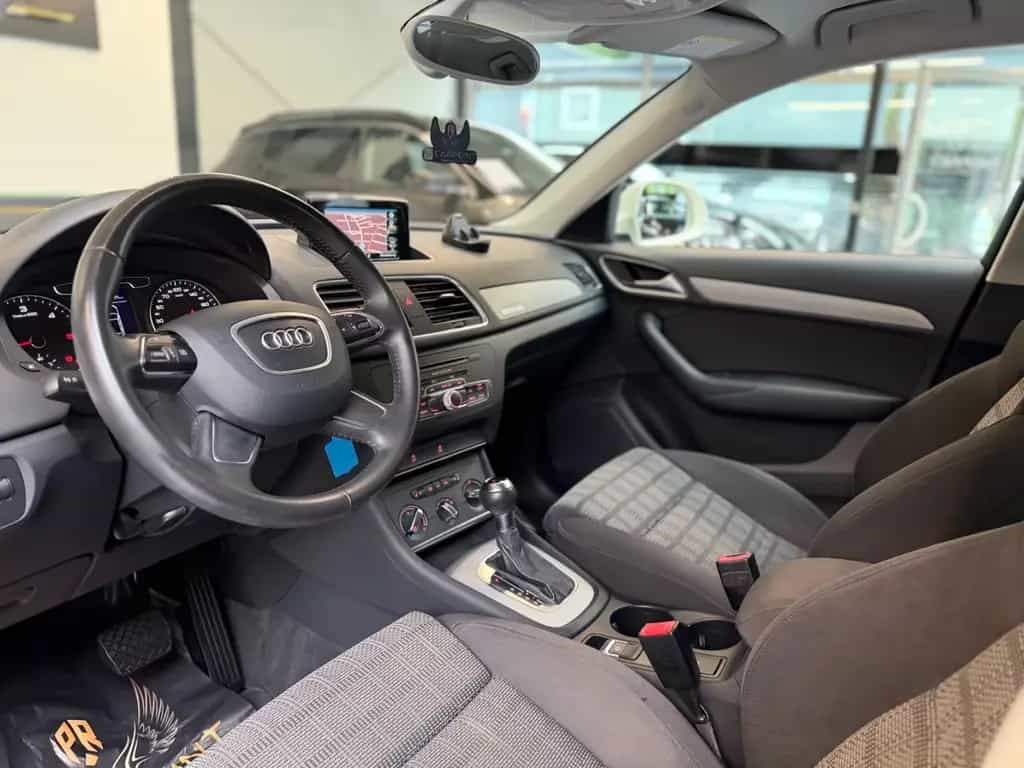 Audi Q3 2.0 TDI Quattro/Xenon/LED/Navi/BT/SHZ/ 02/2013-photo-12