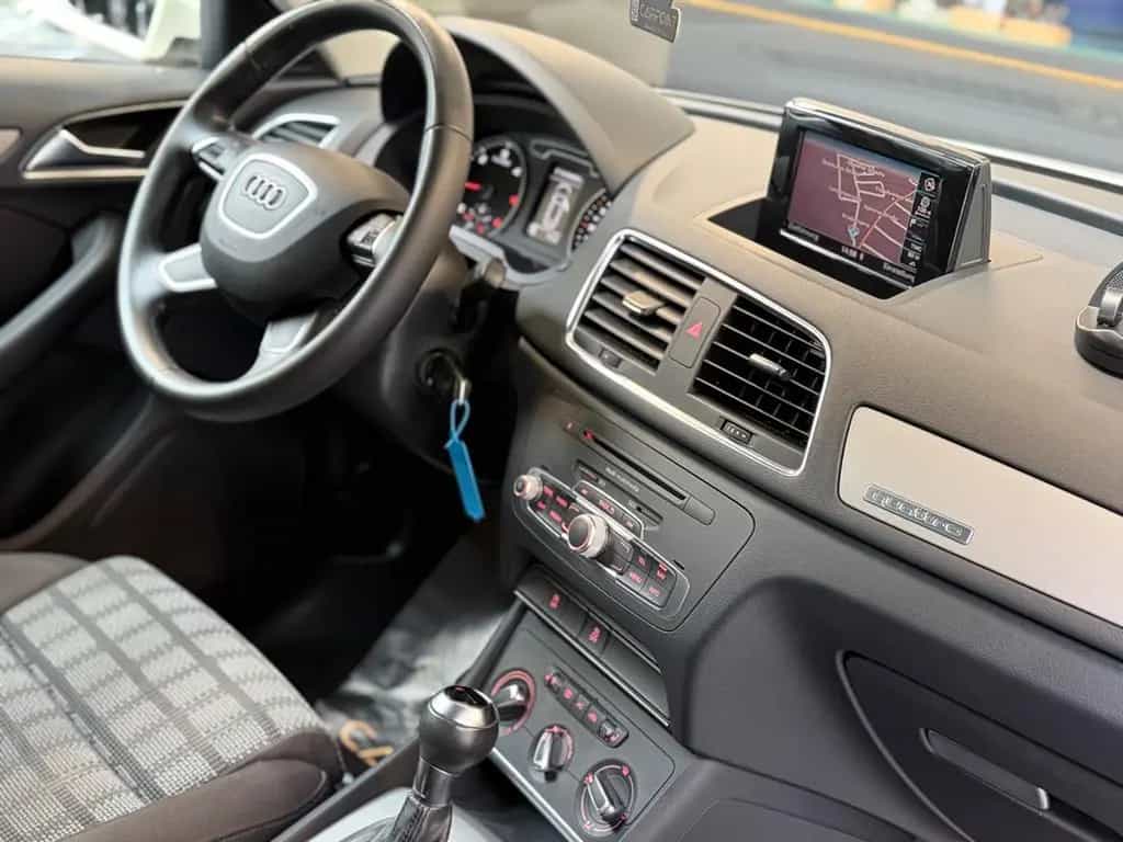 Audi Q3 2.0 TDI Quattro/Xenon/LED/Navi/BT/SHZ/ 02/2013-photo-22