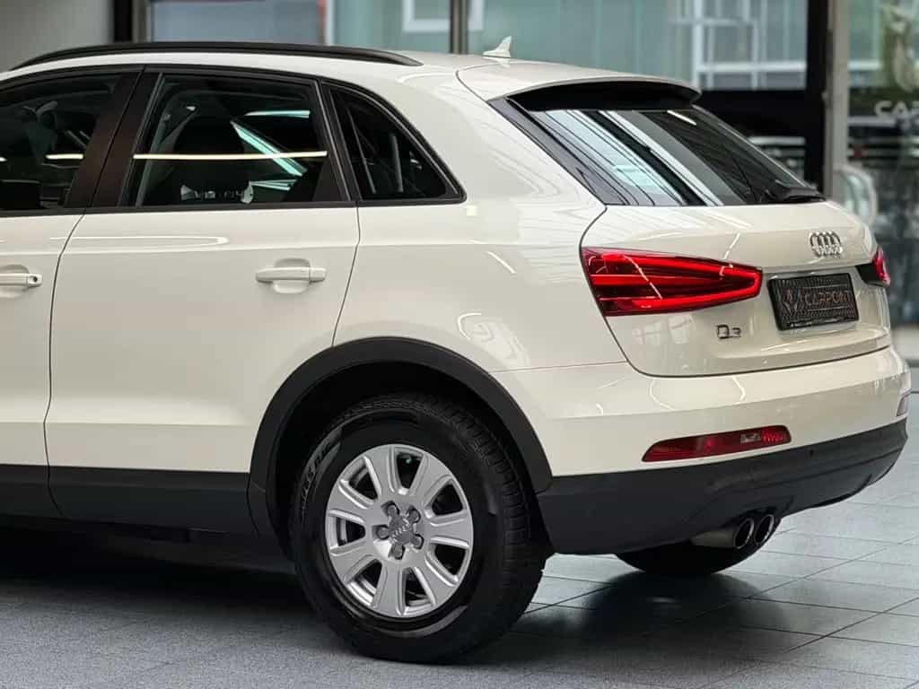 Audi Q3 2.0 TDI Quattro/Xenon/LED/Navi/BT/SHZ/ 02/2013-photo-7