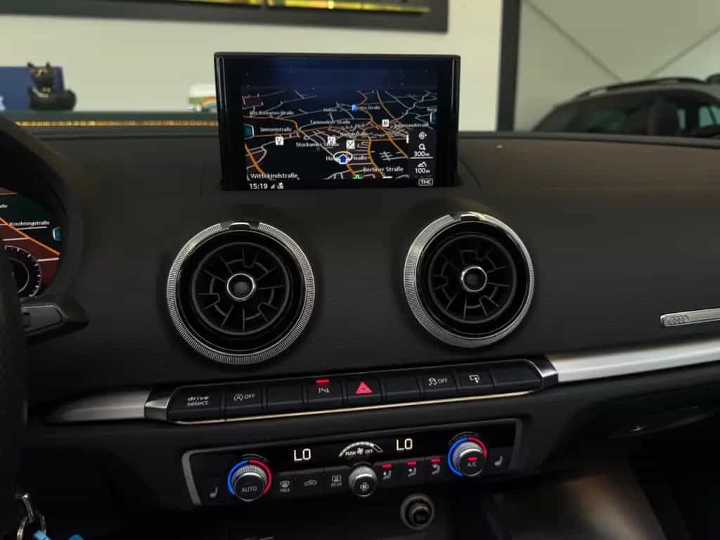 Audi A3 Cabrio //S-Line //Volleder//Virt/LED/Navi/BT 07/2017-photo-26