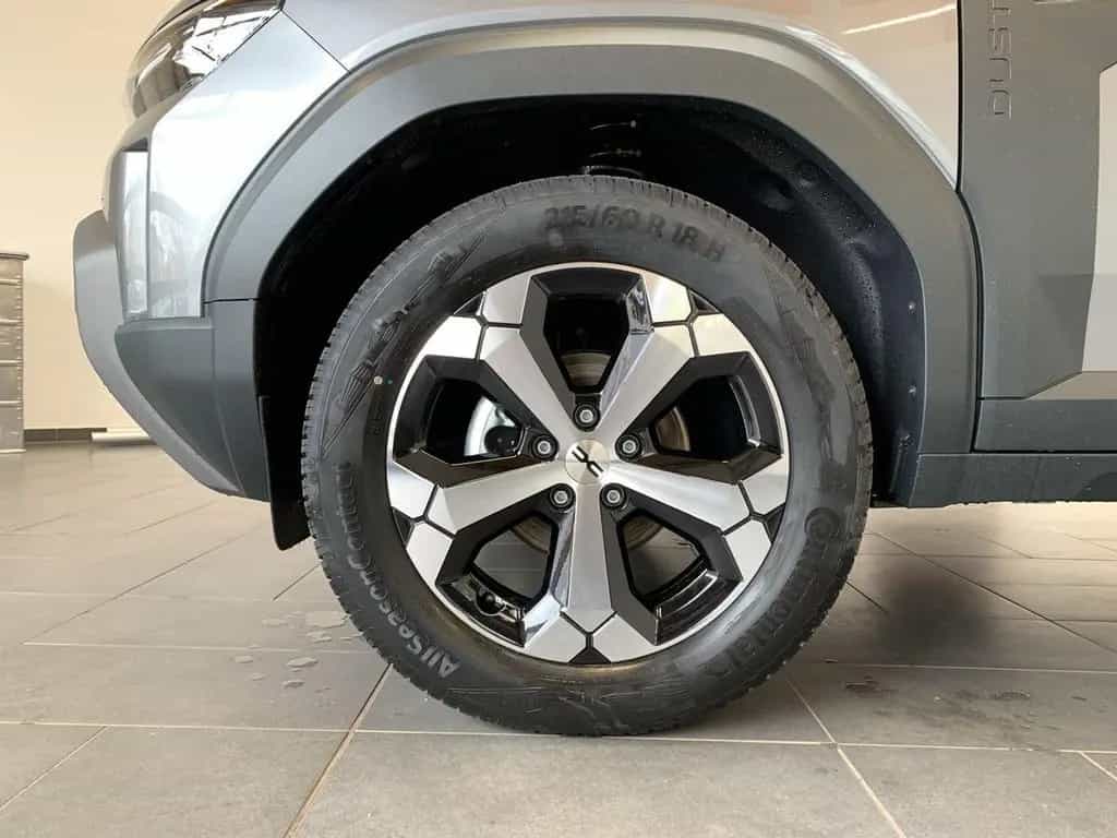 Dacia Duster JOURNEY MILD HYBRID 130 4x4 KAMERA+KLIMA 06/2026-photo-12