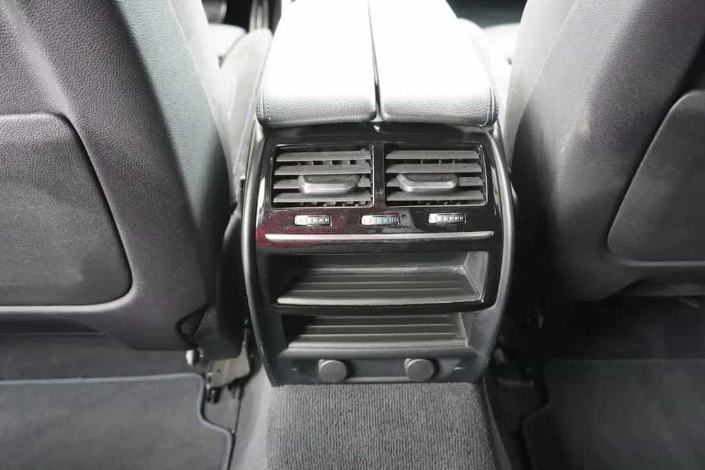 BMW 520 d xDrive M Sport AHK Standheizung Kamera 05/2019-photo-15