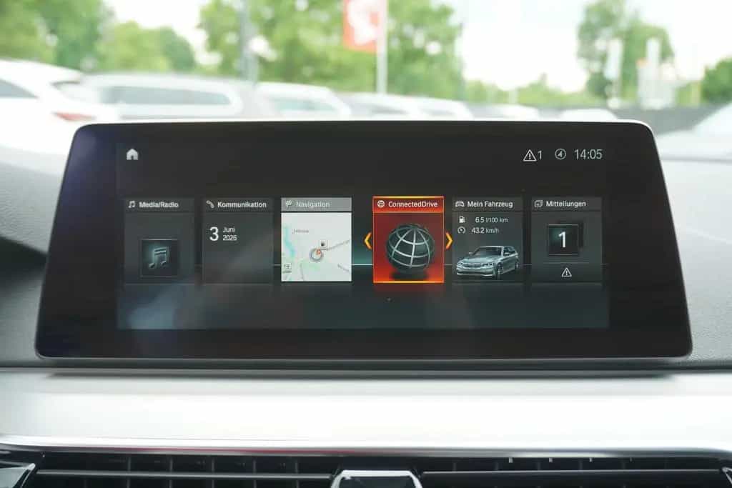 BMW 520 d xDrive M Sport AHK Standheizung Kamera 05/2019-photo-28
