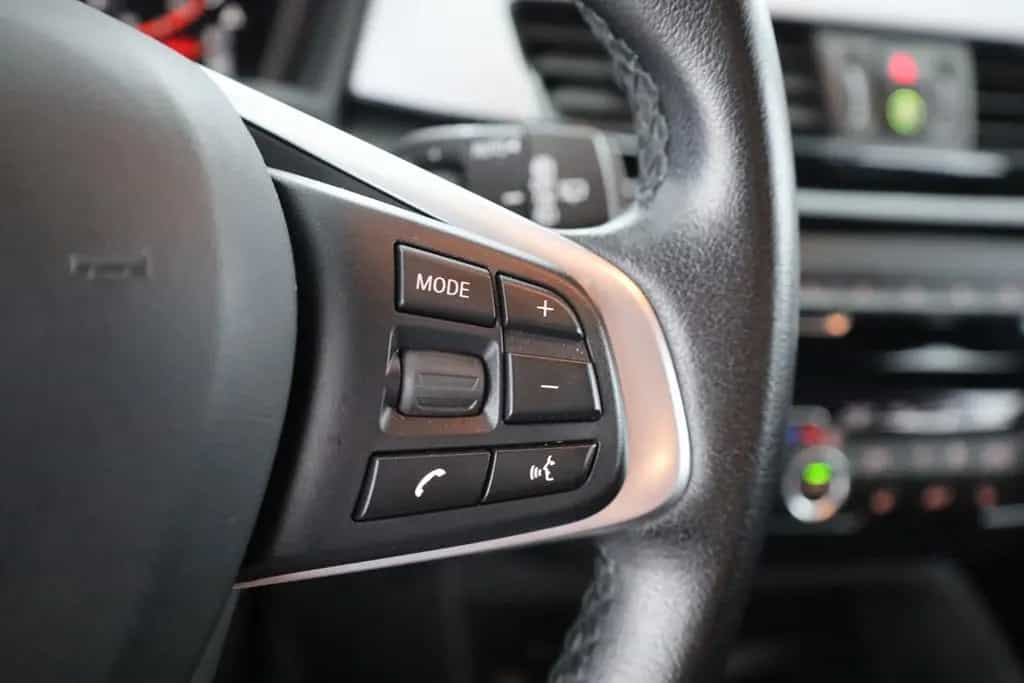 BMW X2 sDrive 18i LED Navi Sitzheizung Tempomat PDC 06/2020-photo-16