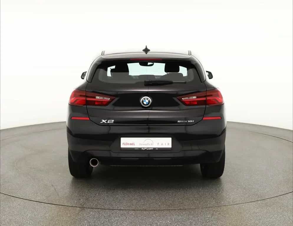 BMW X2 sDrive 18i LED Navi Sitzheizung Tempomat PDC 06/2020-photo-3
