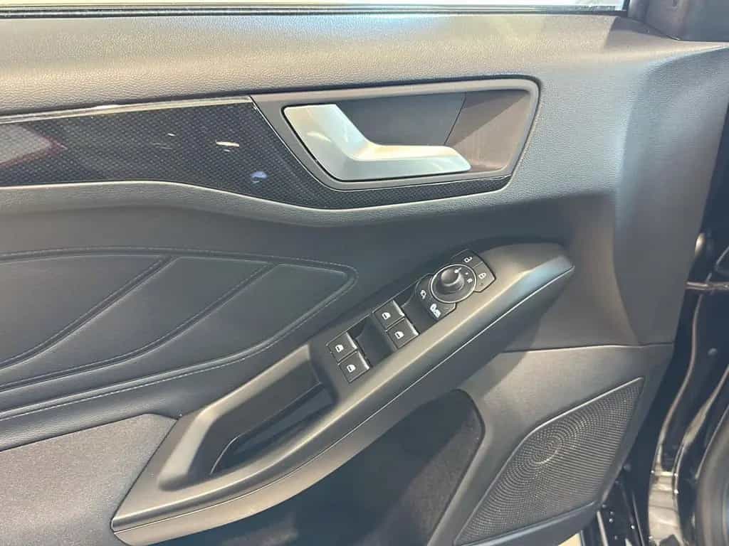 Ford Focus ST-Line Bluetooth Head Up Display Navi LED 12/2021-photo-6