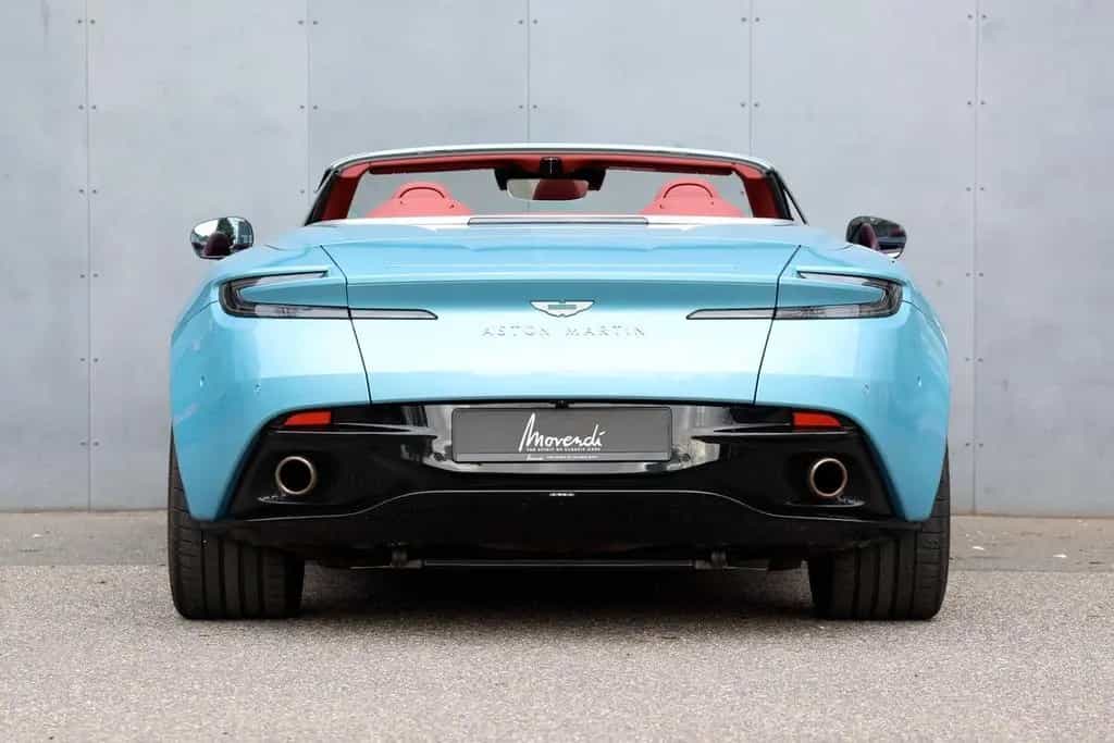 Aston Martin DB12 Volante 1. Hand 07/2024-photo-5