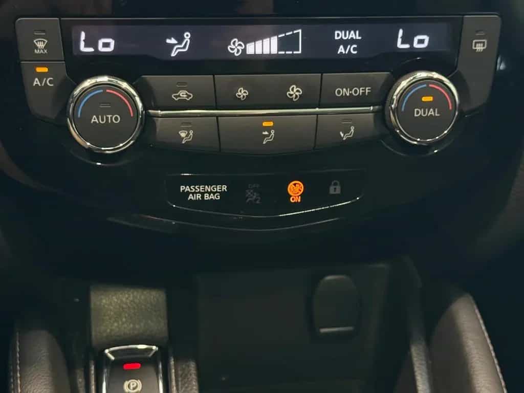 Nissan Qashqai Visia *HU/AU NEU*PANO* 03/2016-photo-26