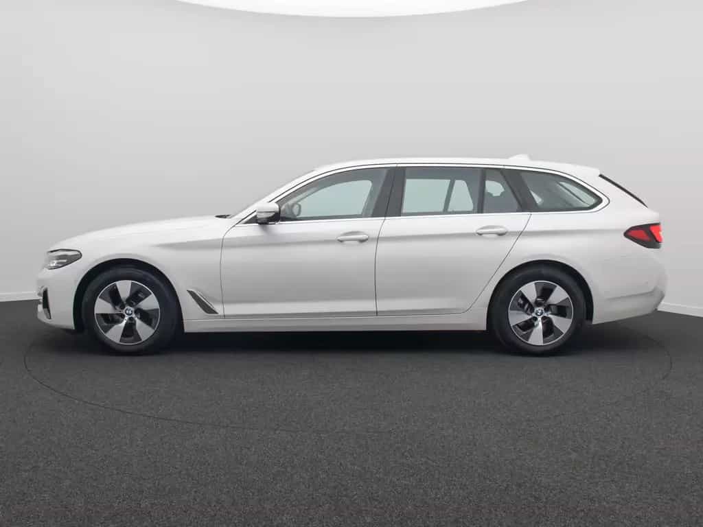 BMW 520 i DAB Alarm FernlichtAssis PDC GeschwindigReg 08/2022-photo-10
