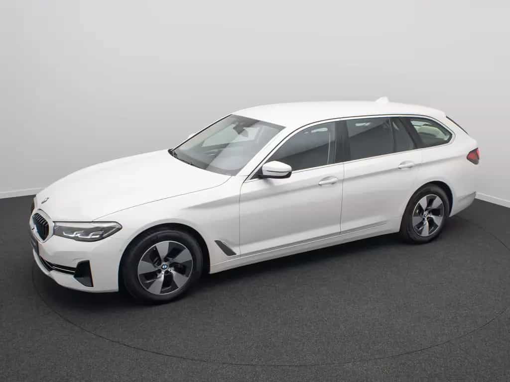 BMW 520 i DAB Alarm FernlichtAssis PDC GeschwindigReg 08/2022-photo-11