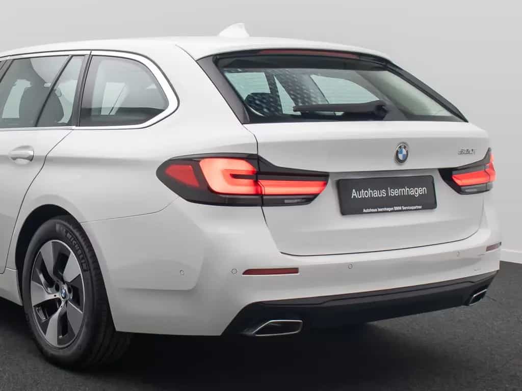 BMW 520 i DAB Alarm FernlichtAssis PDC GeschwindigReg 08/2022-photo-15