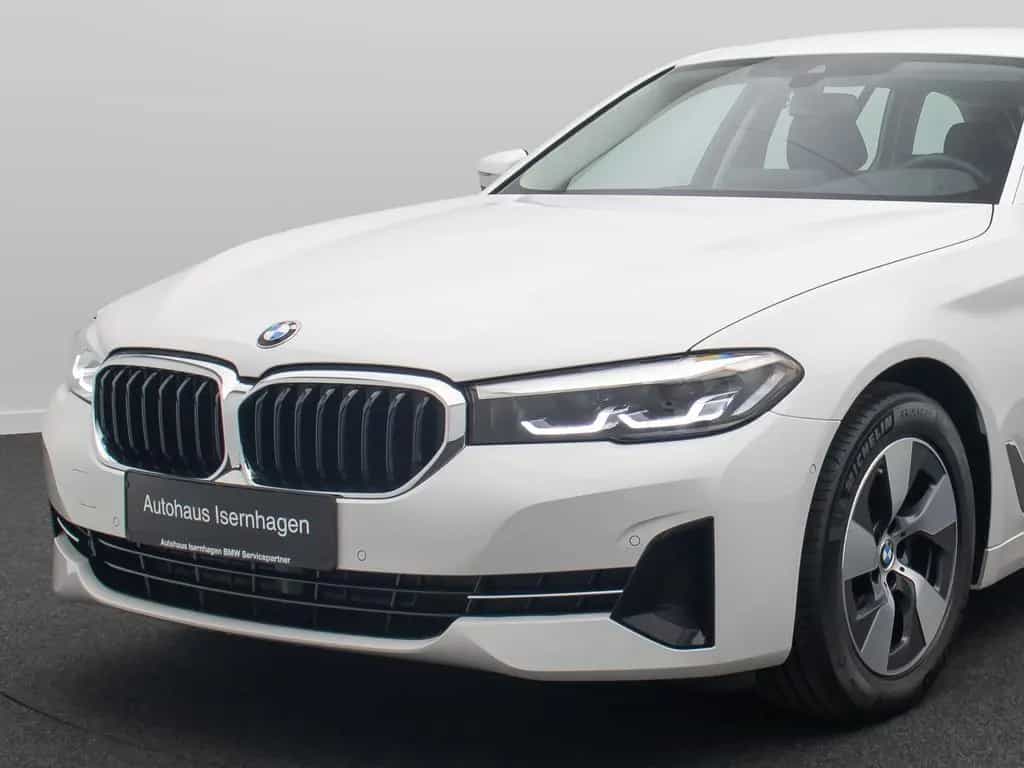 BMW 520 i DAB Alarm FernlichtAssis PDC GeschwindigReg 08/2022-photo-16