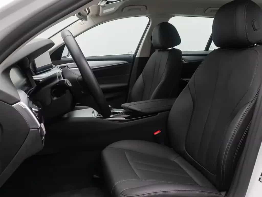 BMW 520 i DAB Alarm FernlichtAssis PDC GeschwindigReg 08/2022-photo-34