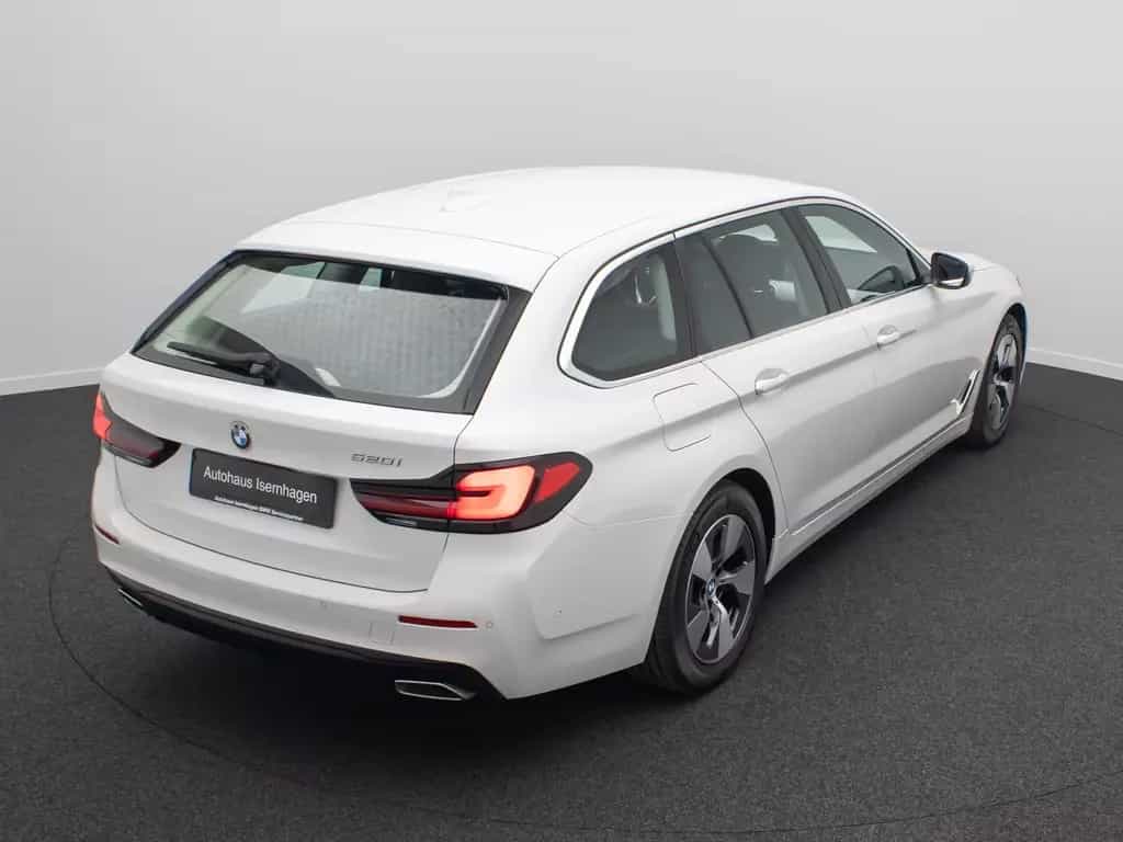 BMW 520 i DAB Alarm FernlichtAssis PDC GeschwindigReg 08/2022-photo-6