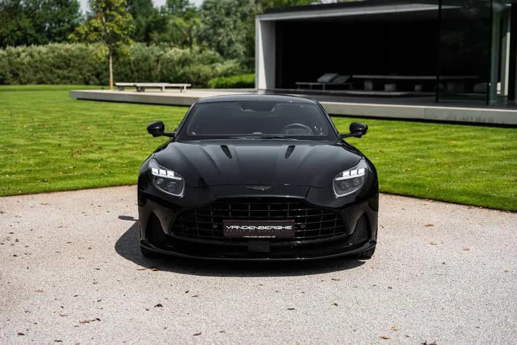 Aston Martin DB12 4.0 V8 / COUPE / BOWERS & WILKINS / 360° / VAT 04/2025-photo-1