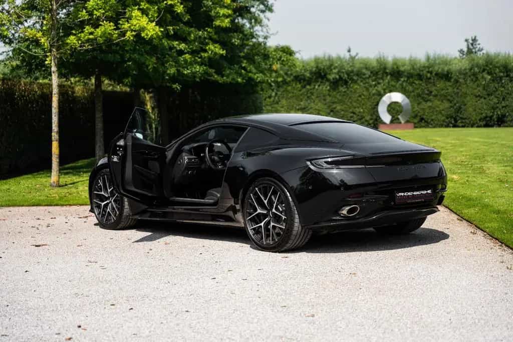 Aston Martin DB12 4.0 V8 / COUPE / BOWERS & WILKINS / 360° / VAT 04/2025-photo-12
