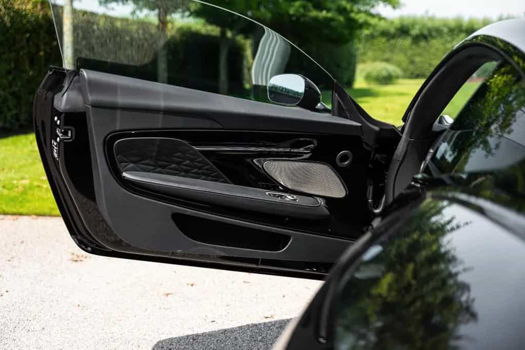 Aston Martin DB12 4.0 V8 / COUPE / BOWERS & WILKINS / 360° / VAT 04/2025-photo-13