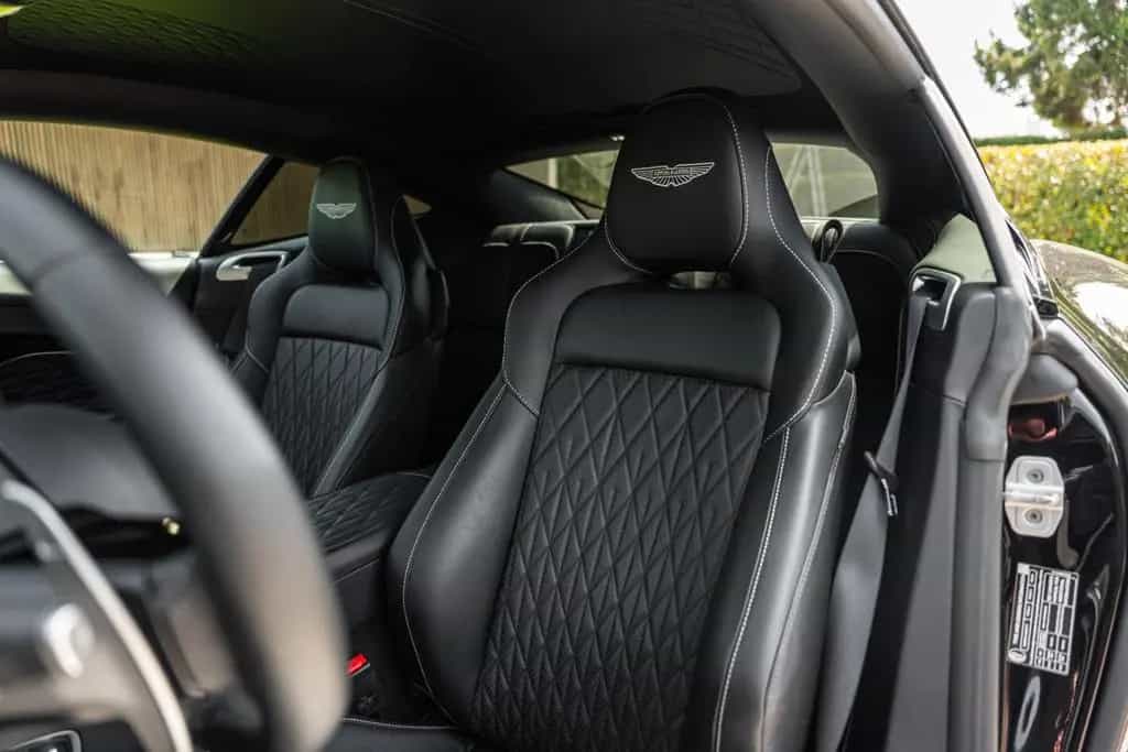 Aston Martin DB12 4.0 V8 / COUPE / BOWERS & WILKINS / 360° / VAT 04/2025-photo-17