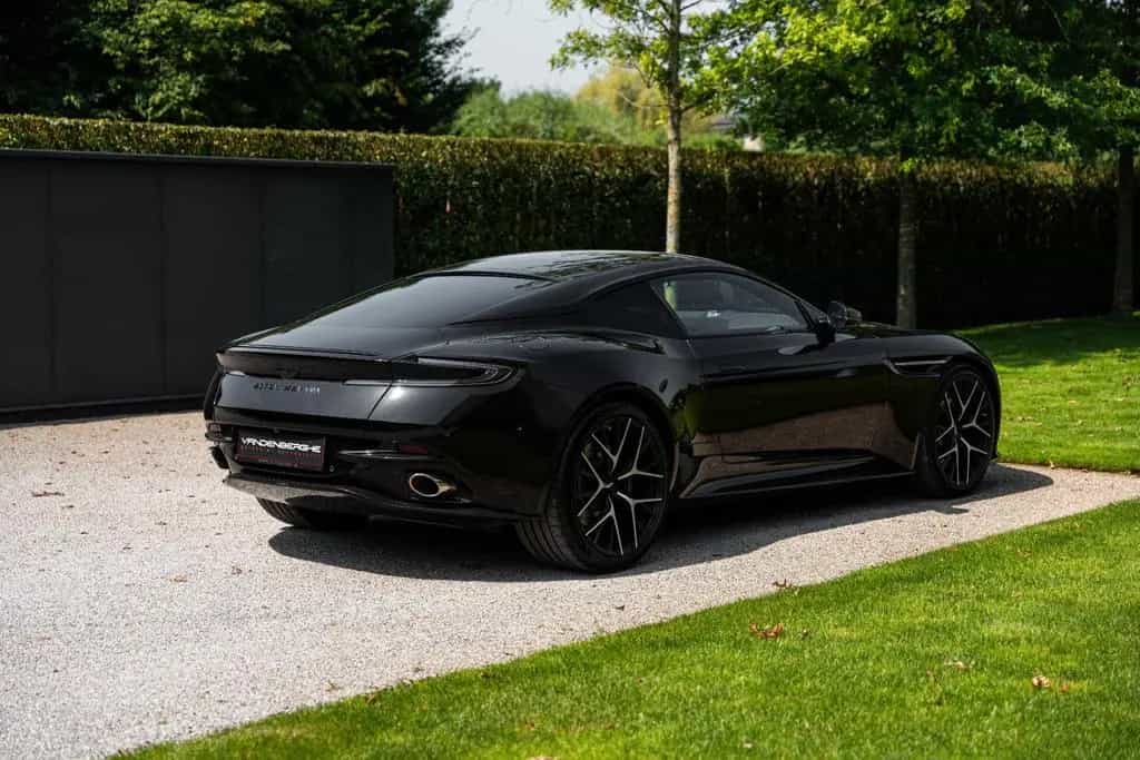 Aston Martin DB12 4.0 V8 / COUPE / BOWERS & WILKINS / 360° / VAT 04/2025-photo-6