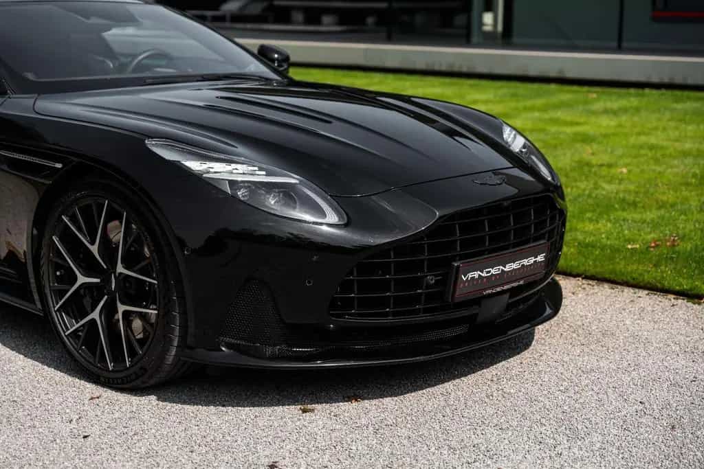 Aston Martin DB12 4.0 V8 / COUPE / BOWERS & WILKINS / 360° / VAT 04/2025-photo-9