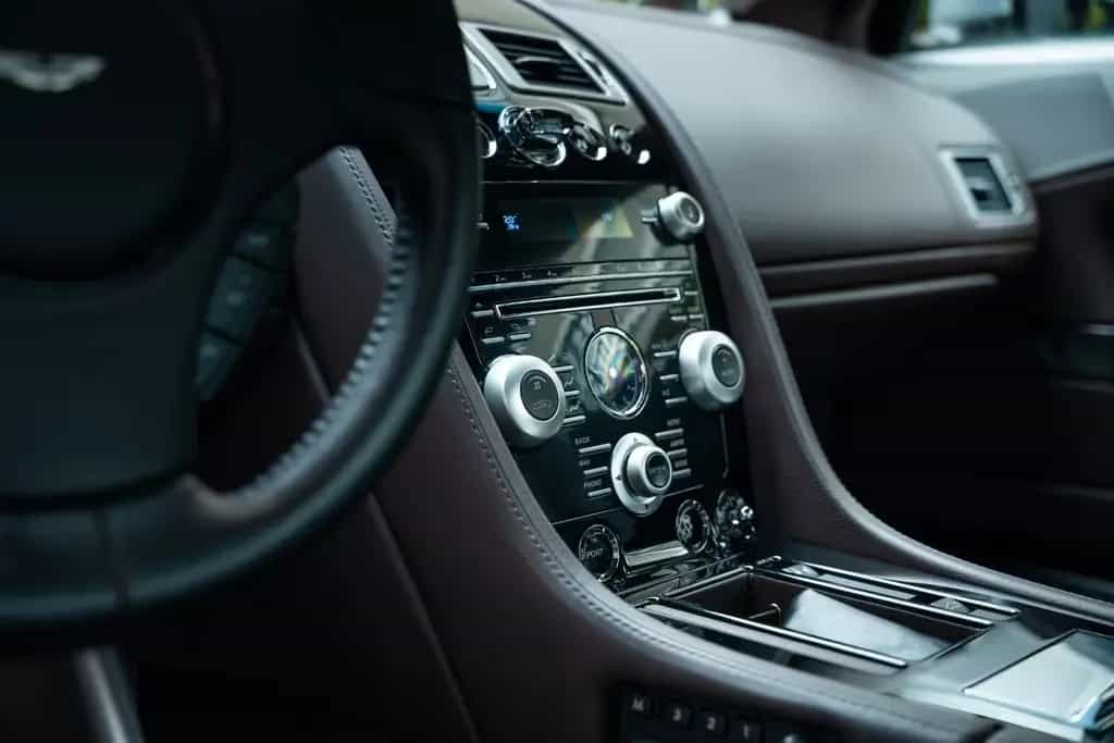 Aston Martin DBS 6.0 V12 | EX WERKS PRESS FLEET | ZUSTANDSNOTE 1 05/2011-photo-17