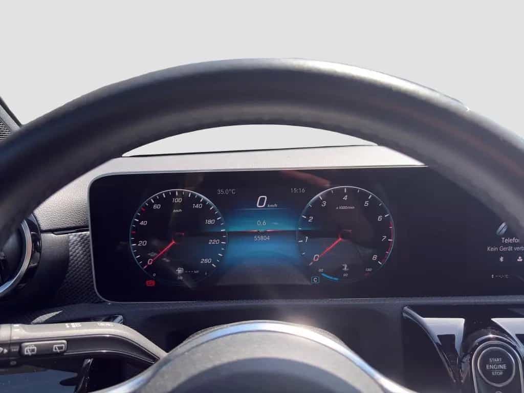 Mercedes-Benz A 200 Progressive*PanoDach*NavigationPremuim*LED 07/2018-photo-7