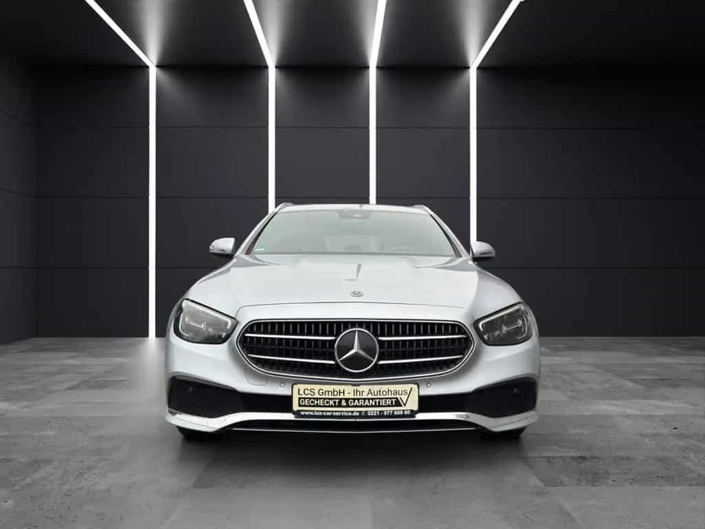 Mercedes-Benz E 200 T Leder Navi Digital Cockpit Kamera Keyles 09/2022-photo-1