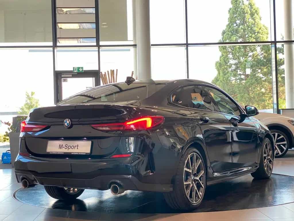BMW 218 Gran Coupé 218d Gran Coupe M-Sport M-Sitze CockpitProf Pano 03/2022-photo-4