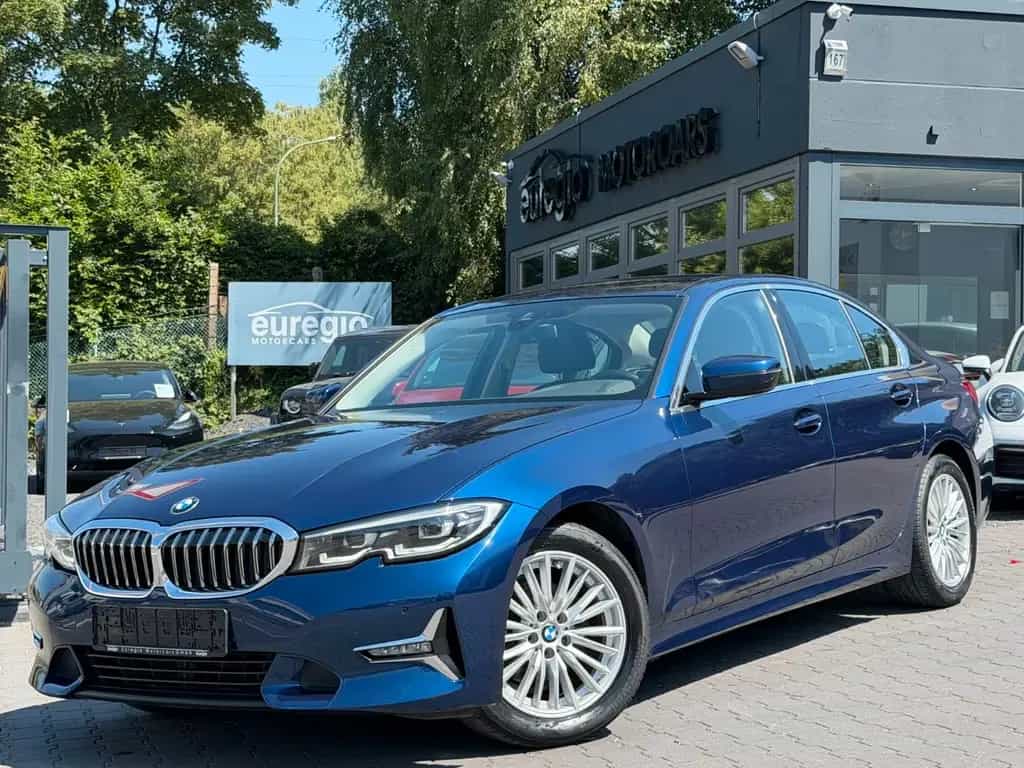 BMW 320 d Luxury Line Aut. 1 Hand - LED - Leder - // 04/2021-photo-0
