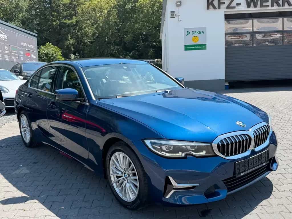 BMW 320 d Luxury Line Aut. 1 Hand - LED - Leder - // 04/2021-photo-4