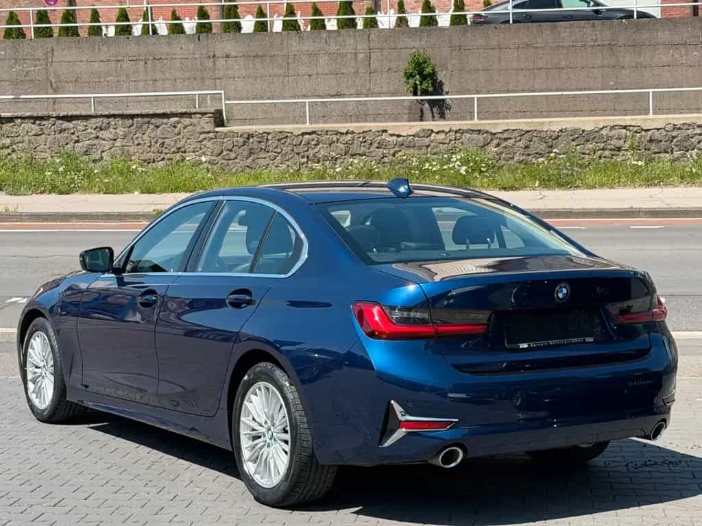 BMW 320 d Luxury Line Aut. 1 Hand - LED - Leder - // 04/2021-photo-9