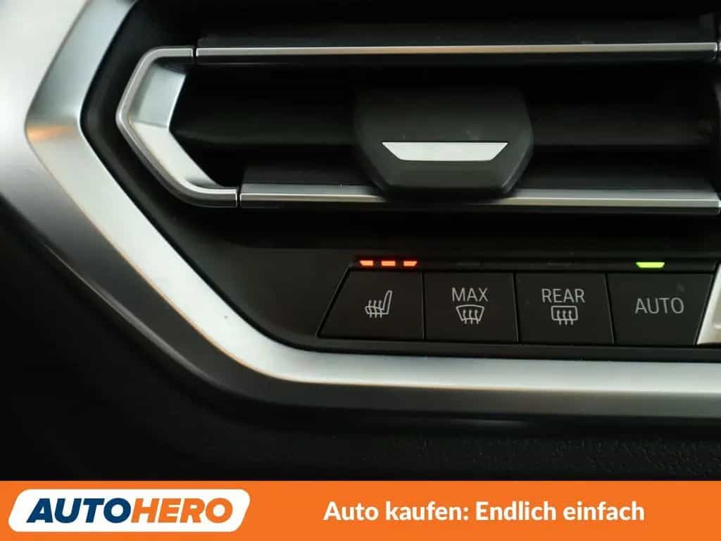 BMW 330 i xDrive Luxury Line Aut.*NAVI*LED*PDC*ACC* 05/2022-photo-23