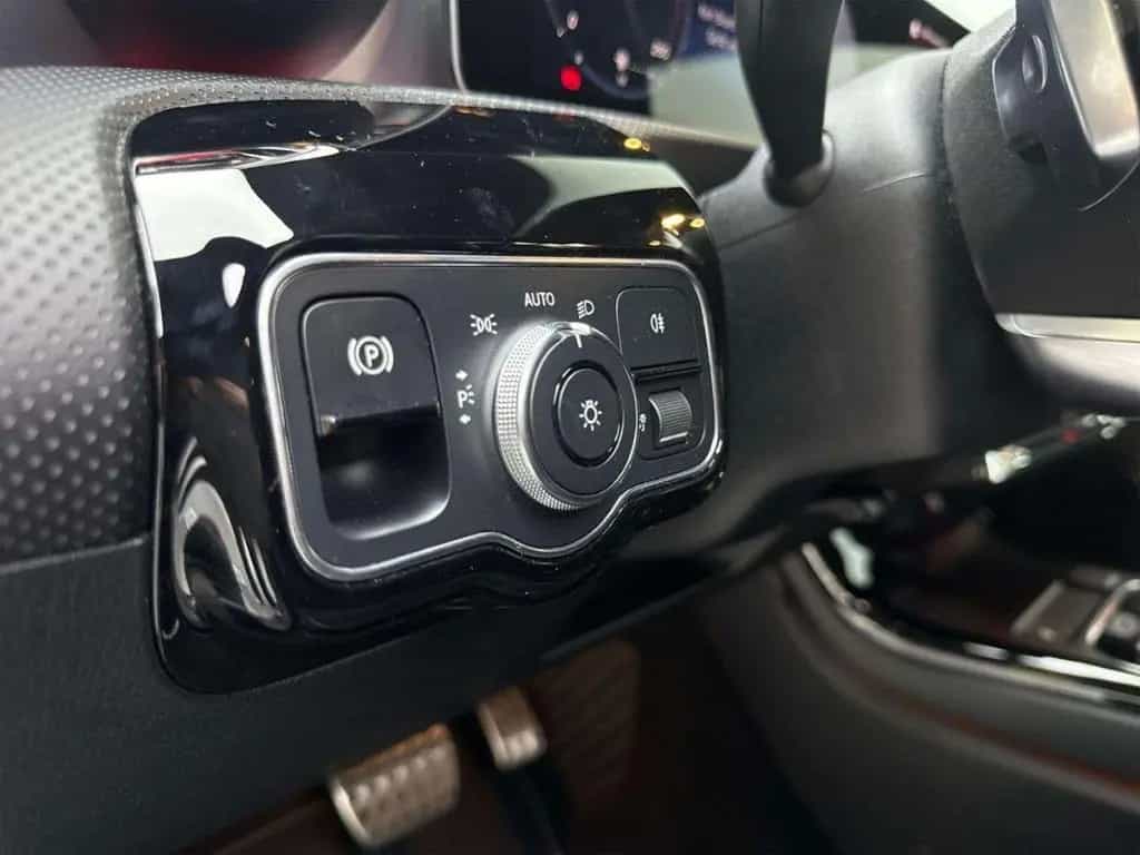 Mercedes-Benz CLA 220 SB AMG-Line Night LED Pano Sound Ambient 10/2019-photo-11