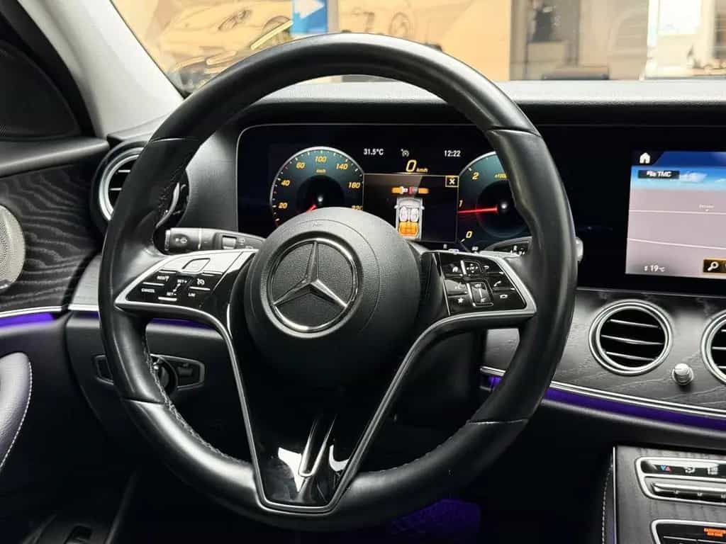 Mercedes-Benz E 220 d 4Matic T Avantgarde Sparsam Elegant 03/2021-photo-11