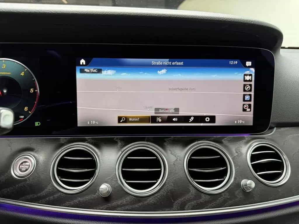 Mercedes-Benz E 220 d 4Matic T Avantgarde Sparsam Elegant 03/2021-photo-16