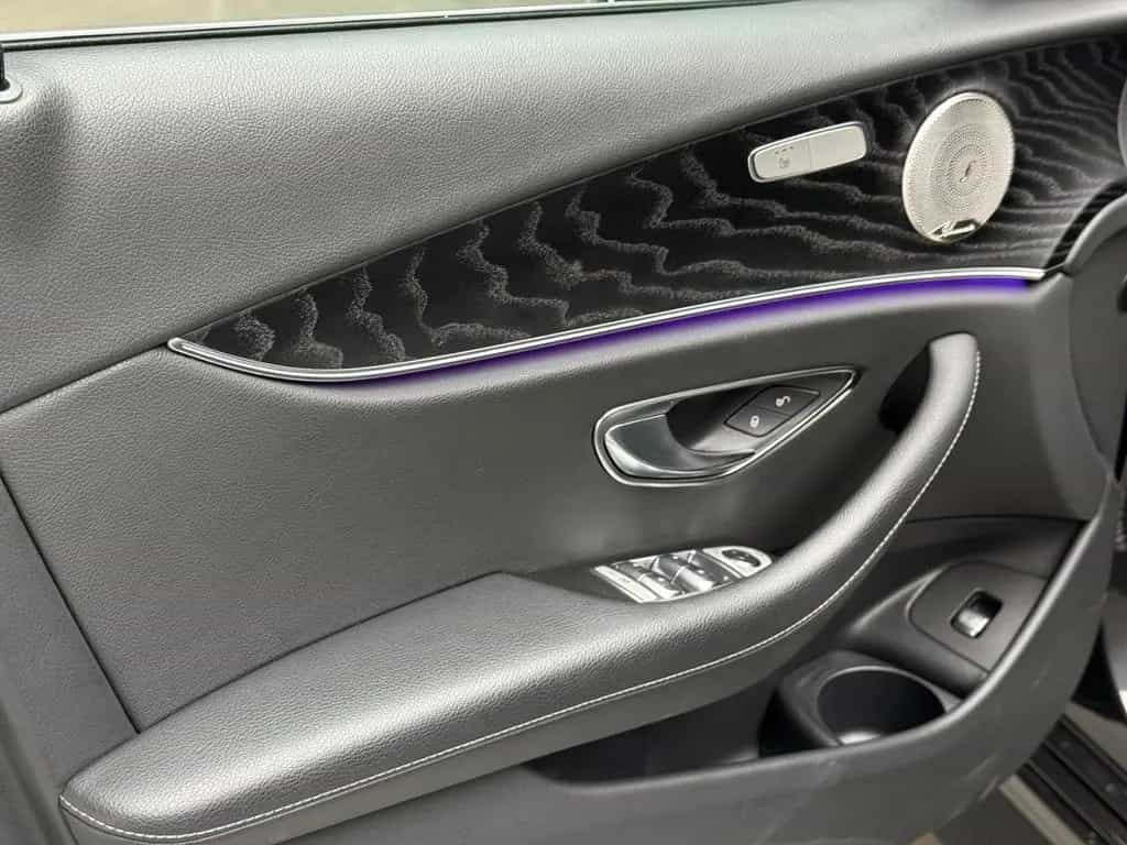 Mercedes-Benz E 220 d 4Matic T Avantgarde Sparsam Elegant 03/2021-photo-19