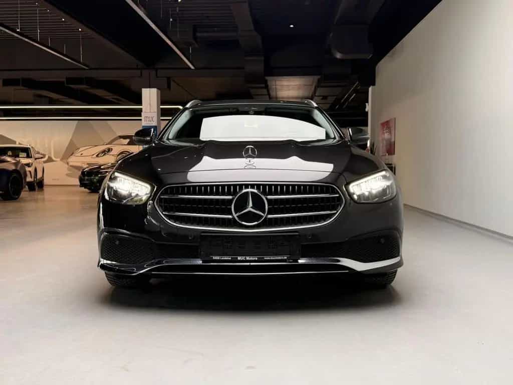 Mercedes-Benz E 220 d 4Matic T Avantgarde Sparsam Elegant 03/2021-photo-2