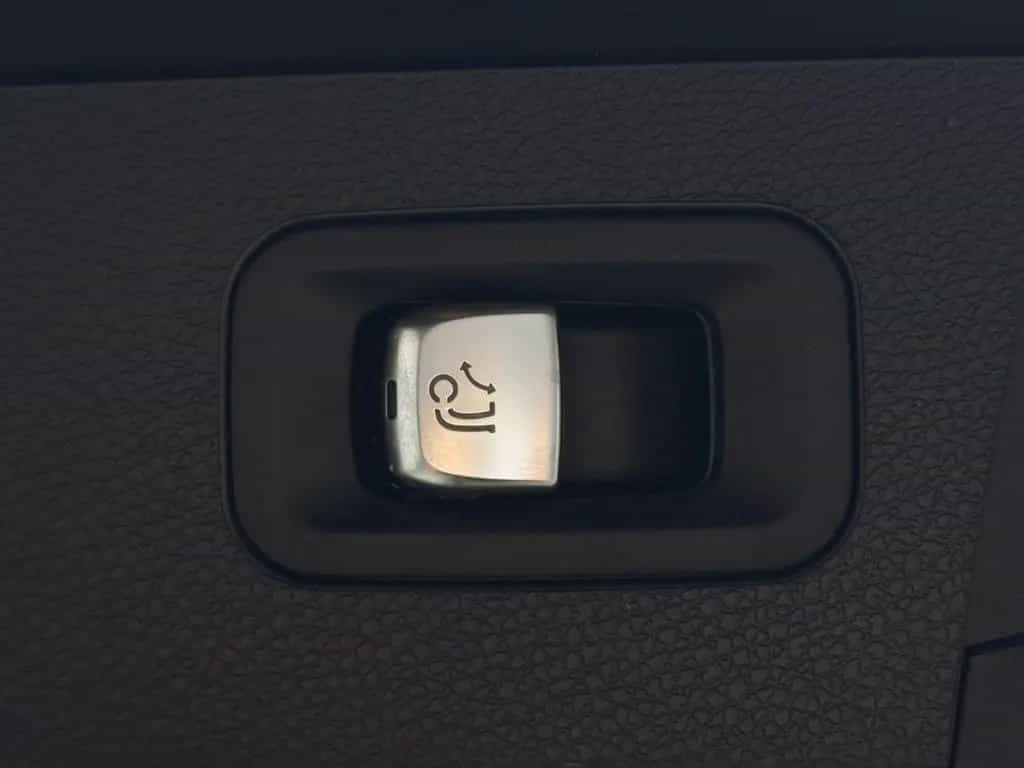 Mercedes-Benz E 220 d 4Matic T Avantgarde Sparsam Elegant 03/2021-photo-26