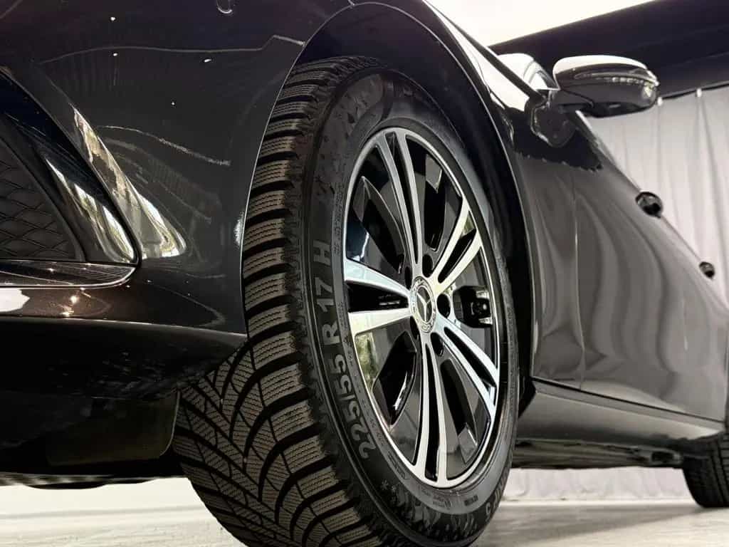 Mercedes-Benz E 220 d 4Matic T Avantgarde Sparsam Elegant 03/2021-photo-8