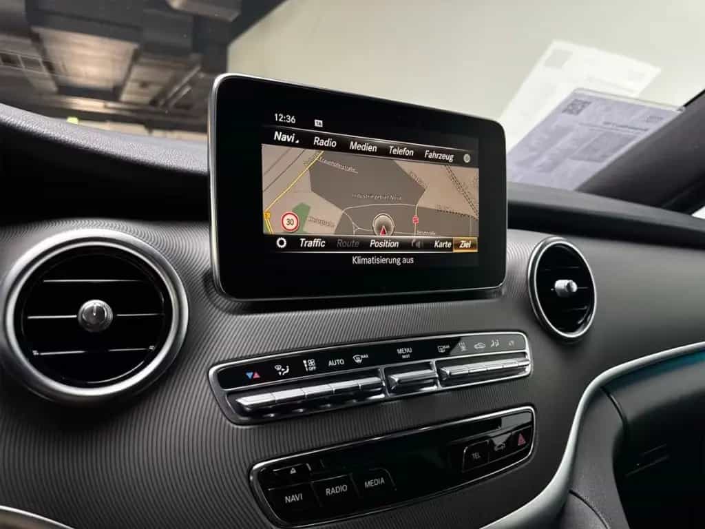 Mercedes-Benz V 250 250d lang Avantg. 360 ILS Leder Comand Sta 06/2019-photo-19