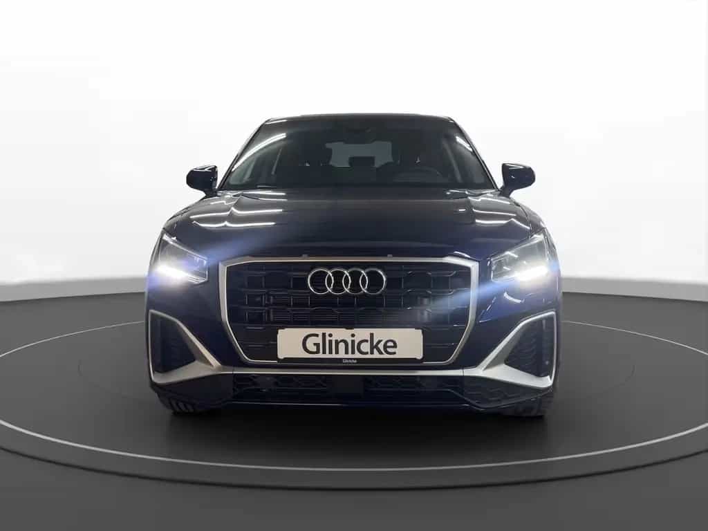 Audi Q2 35 TFSI S line S tronic LED LM 17" PDC+RFK 10/2024-photo-1